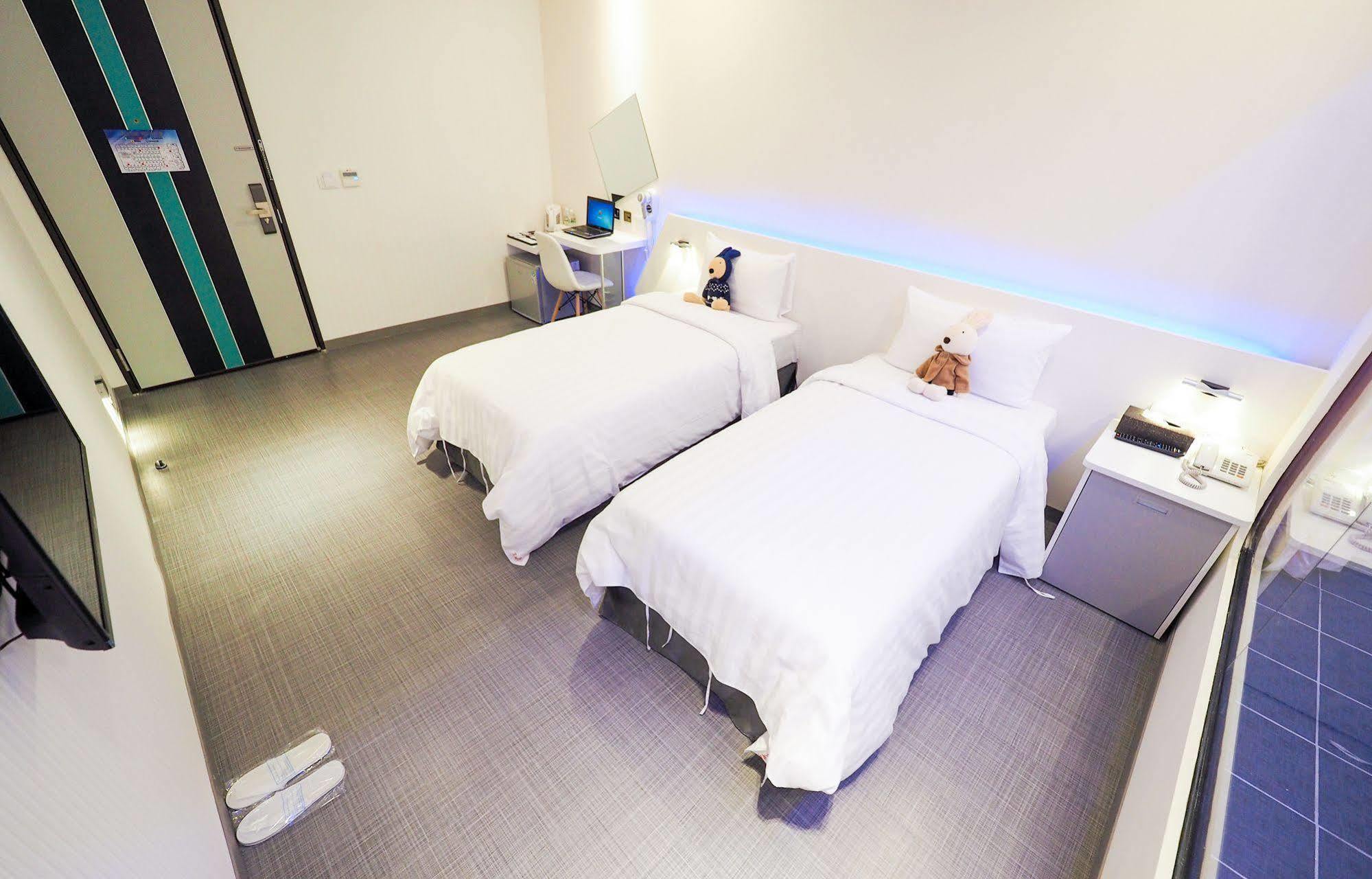 Galaxia Business Hotel Tajcshung Kültér fotó